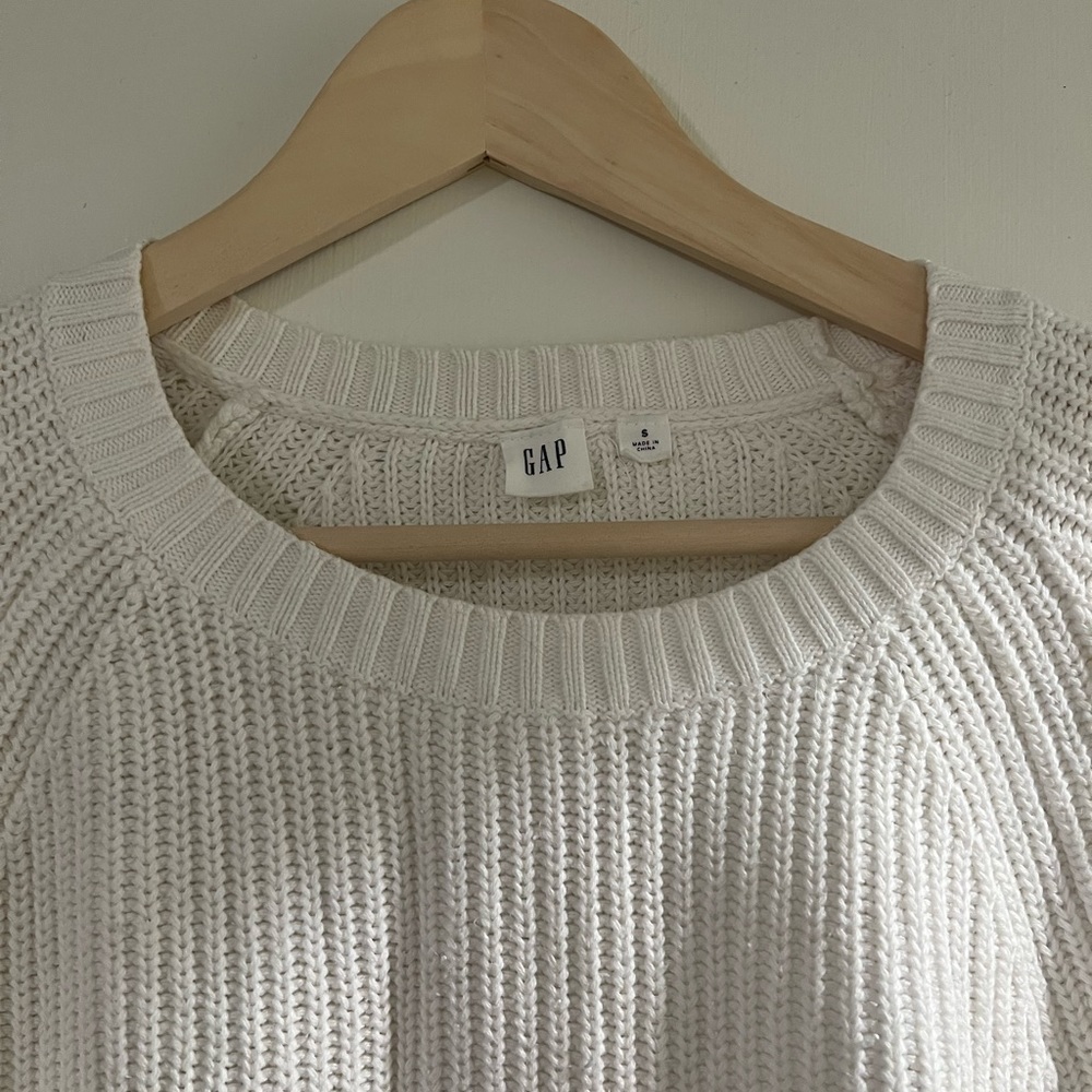 Women’s Gap Sweater